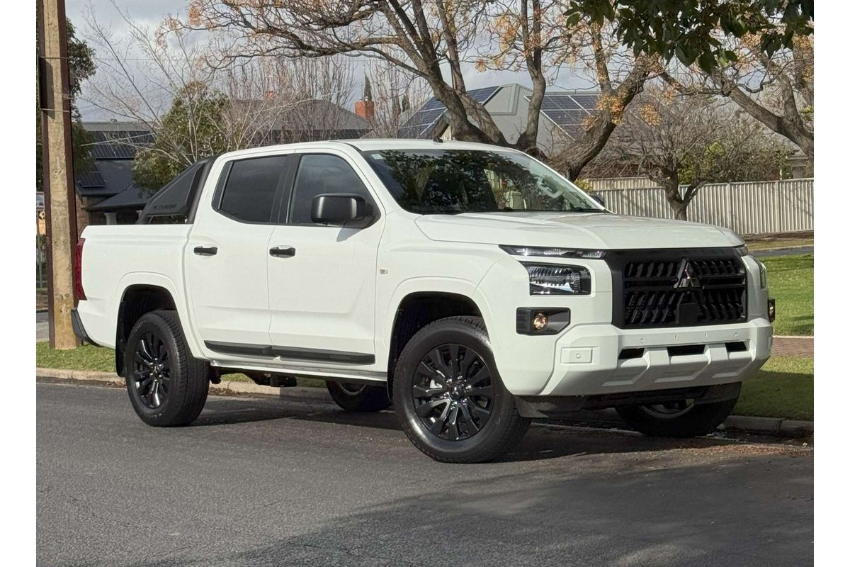 2025 Mitsubishi Triton GLX-R MV 4X4
