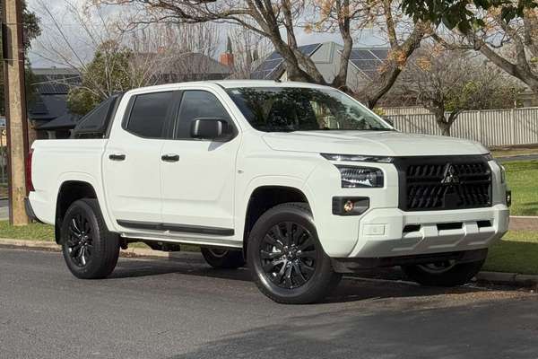 2025 Mitsubishi Triton GLX-R MV 4X4