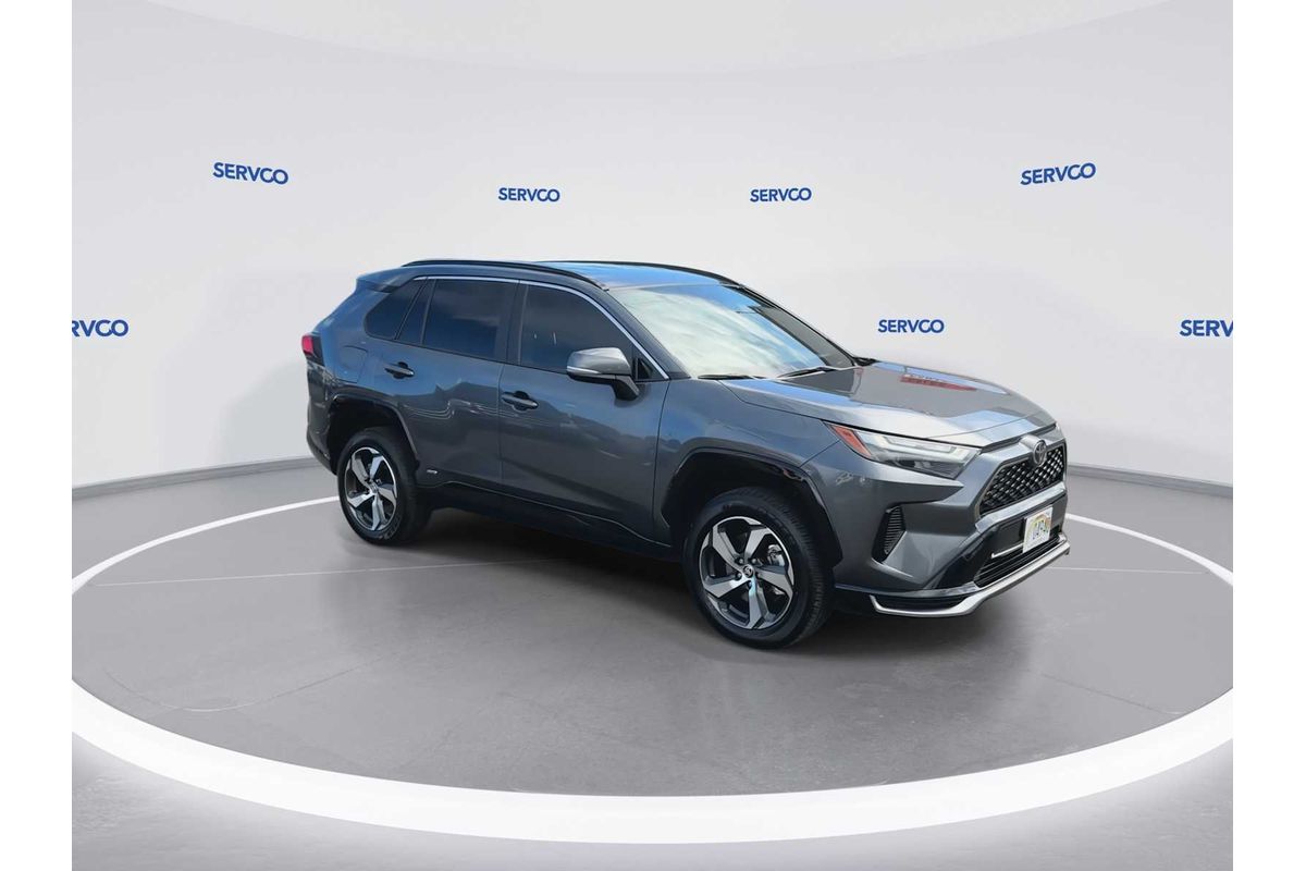 2025 Toyota RAV4 SE