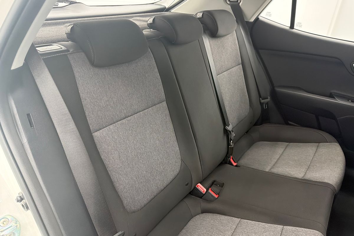 2023 Kia Stonic S YB
