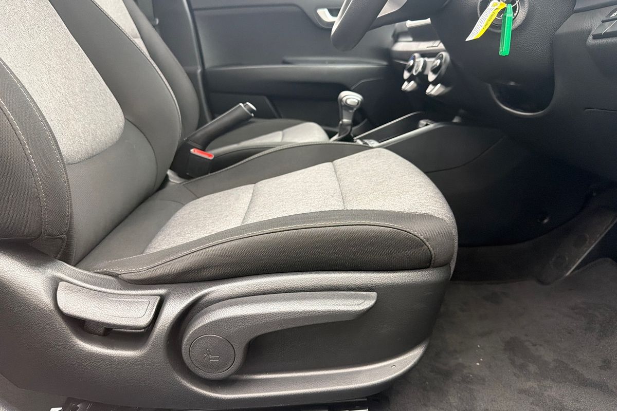 2023 Kia Stonic S YB