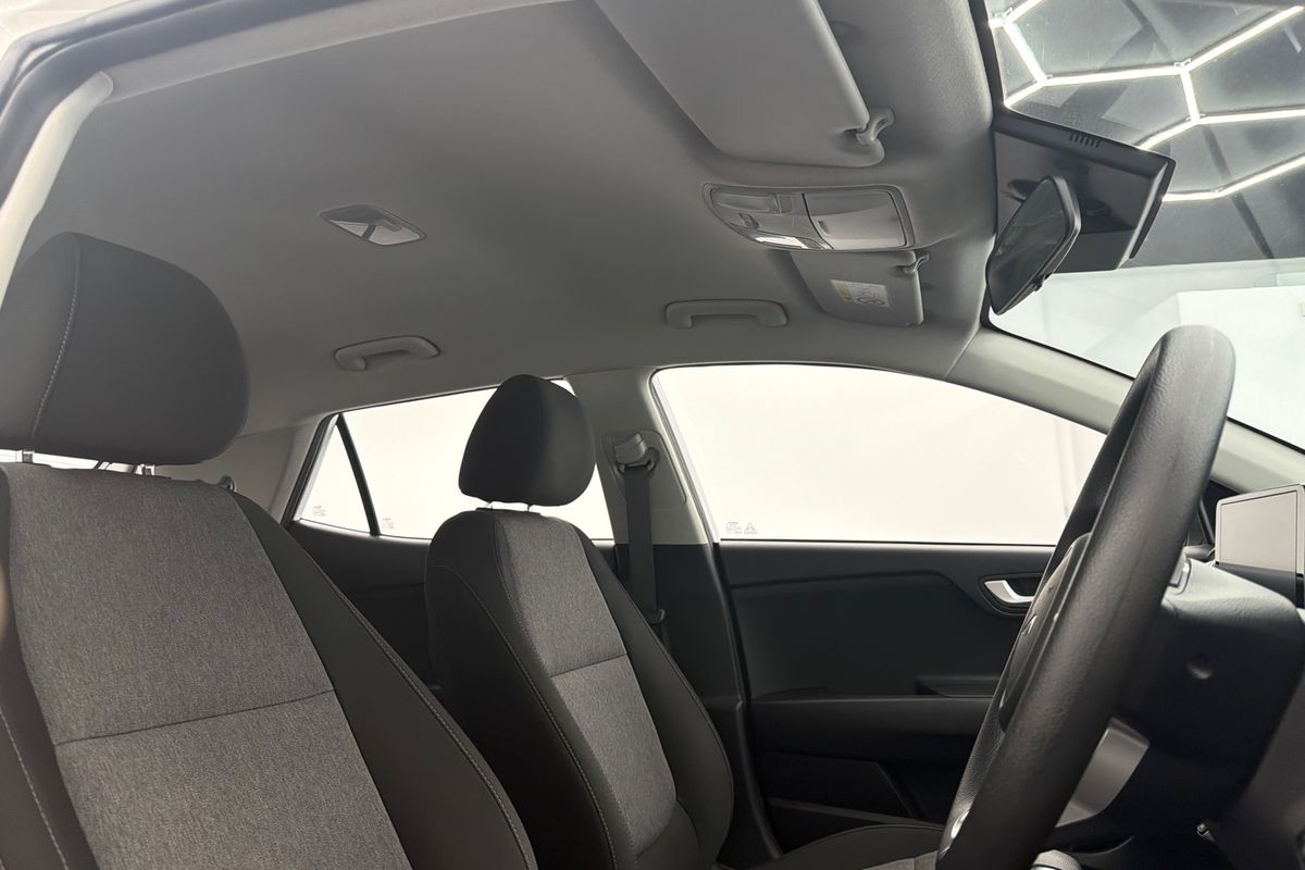 2023 Kia Stonic S YB