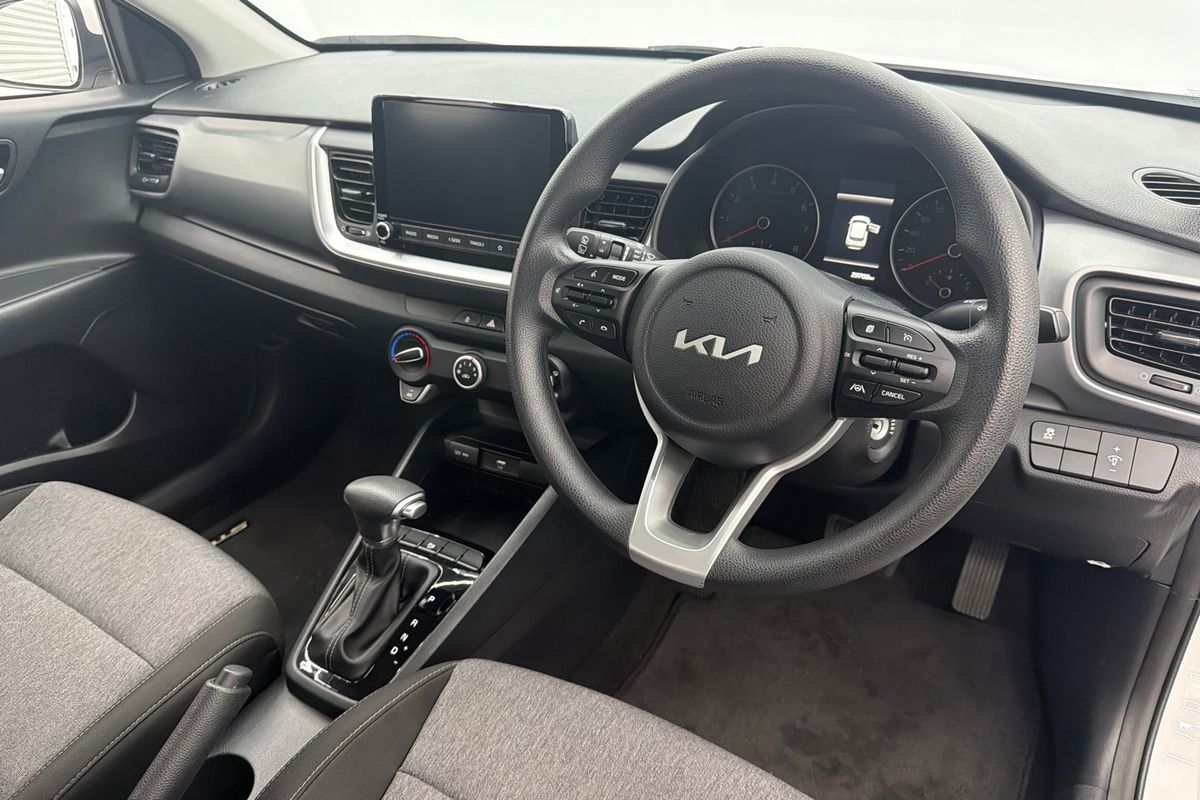 2023 Kia Stonic S YB