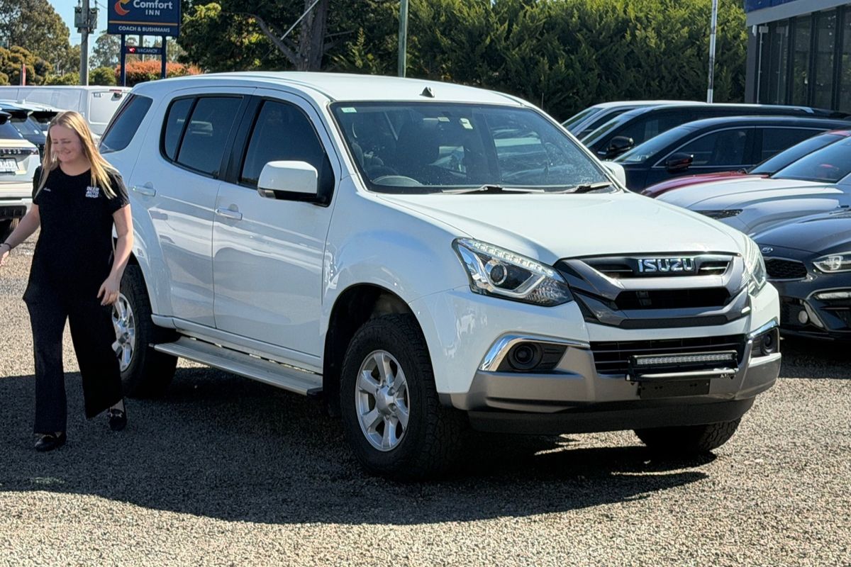 2019 Isuzu MU-X LS-M