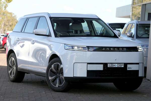 2026 OMODA JAECOO J5 EV Summit