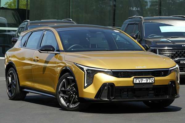 2025 Kia K4 GT-Line CL4m