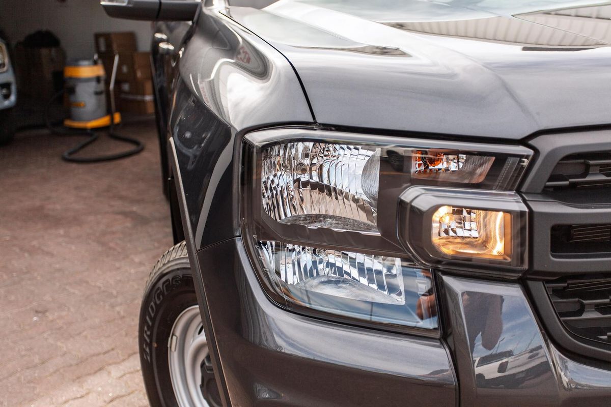 2025 Ford Ranger XL 4X4 2.0L