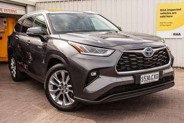 2023 Toyota Kluger Grande AXUH78R
