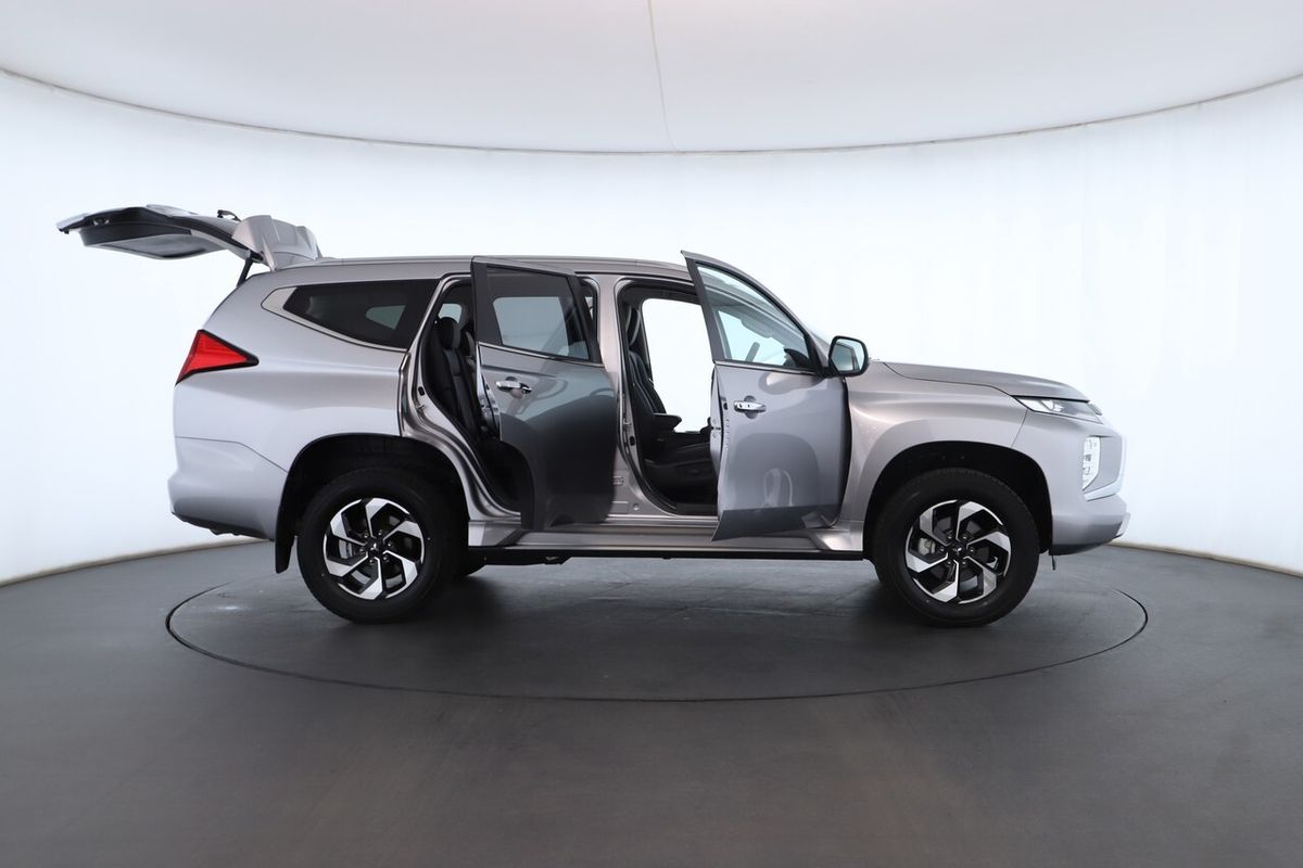 2024 Mitsubishi Pajero Sport GLS QG