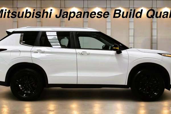 2024 Mitsubishi Outlander LS ZM