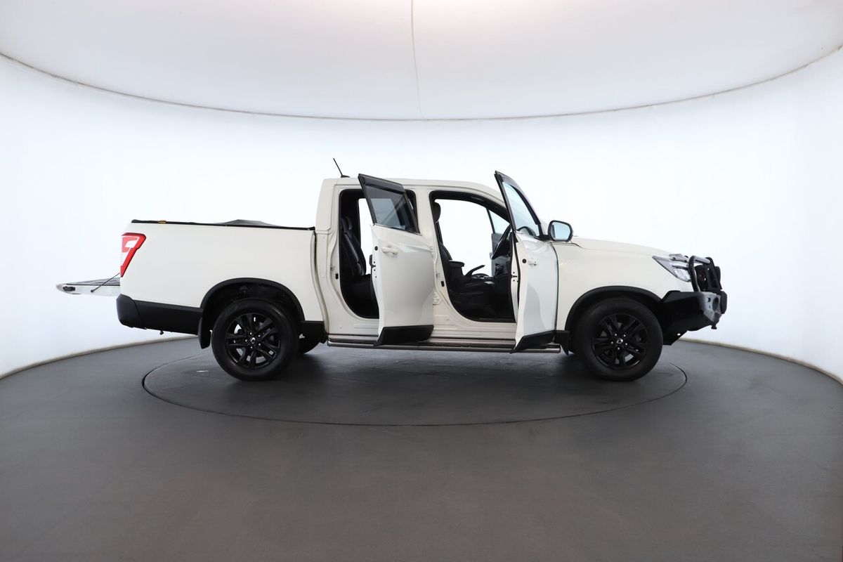 2020 KGM Musso Ultimate Q201 4X4 LWB