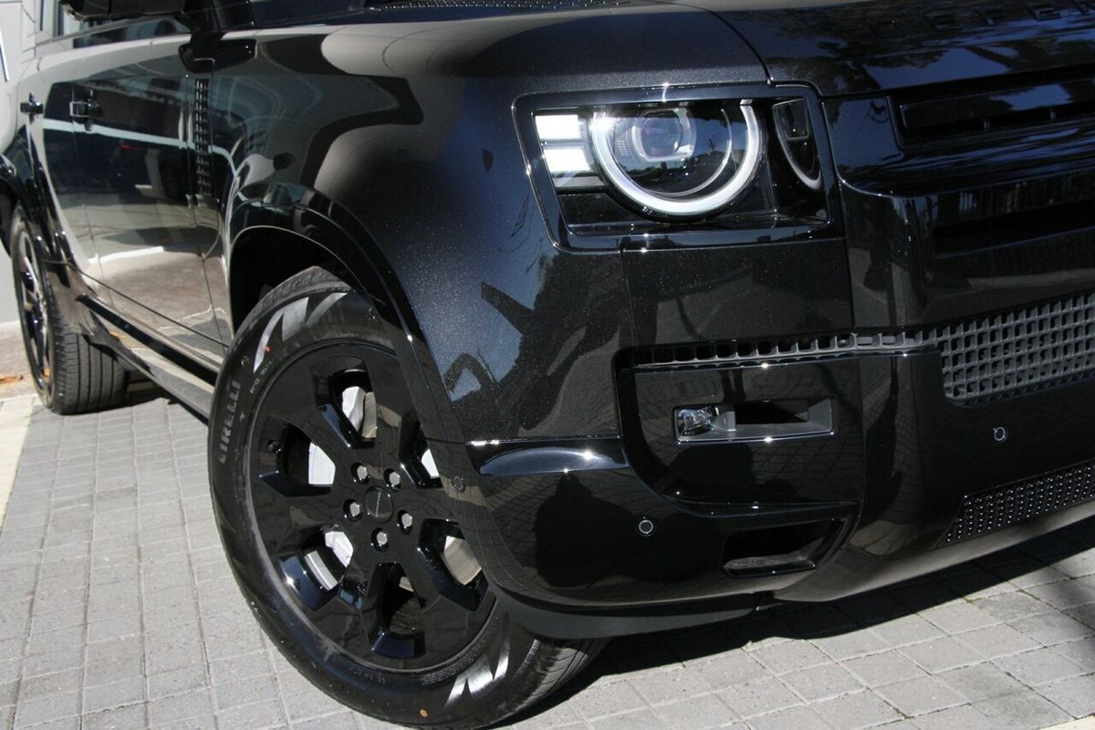 2026 Land Rover Defender 110 D350 X-Dynamic SE L663
