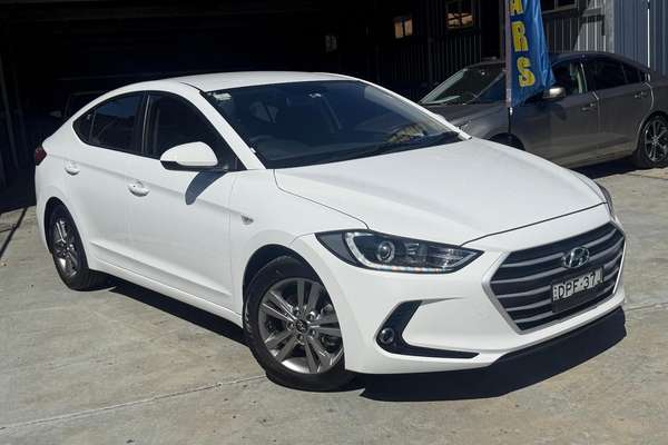 2017 Hyundai Elantra Active AD
