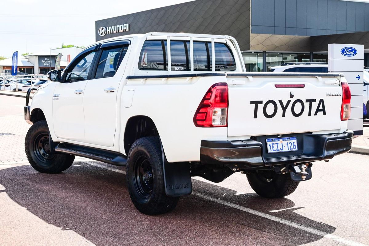 2015 Toyota Hilux SR GUN126R 4X4