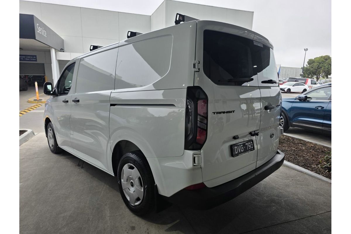 2024 Ford Transit Custom Trend SWB AV SWB Low Roof image 5
