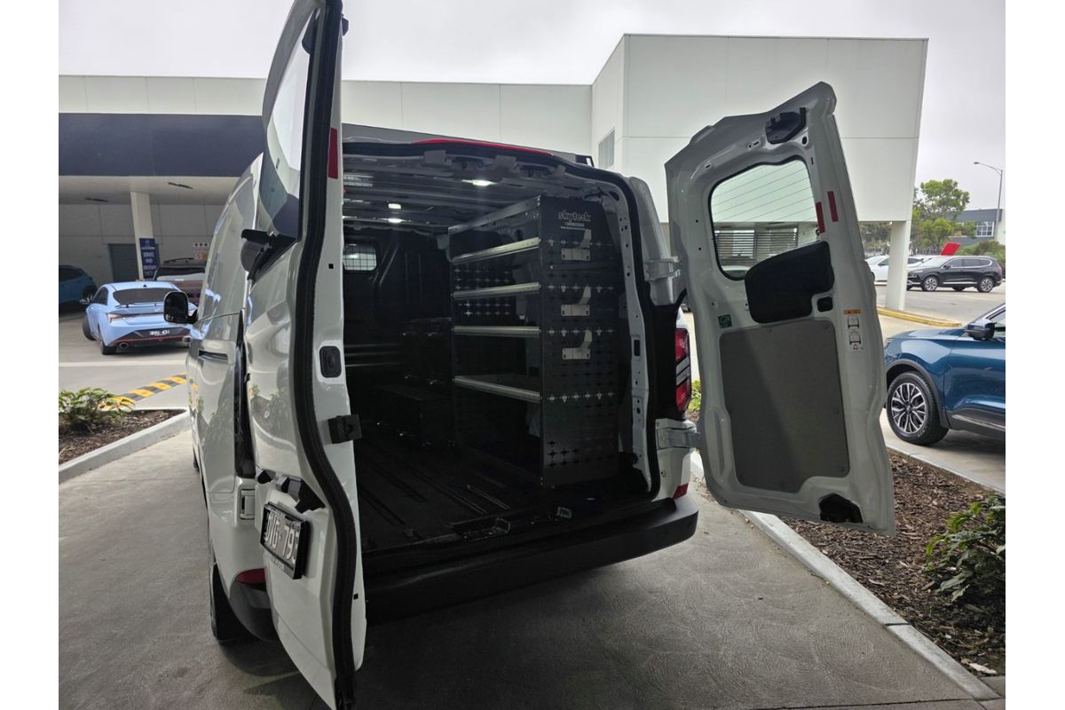 2024 Ford Transit Custom Trend SWB AV SWB Low Roof image 8