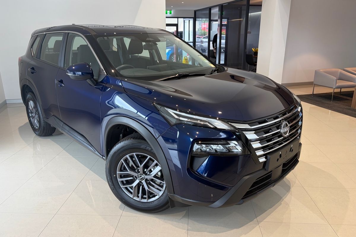 2026 Nissan X-TRAIL ST T33