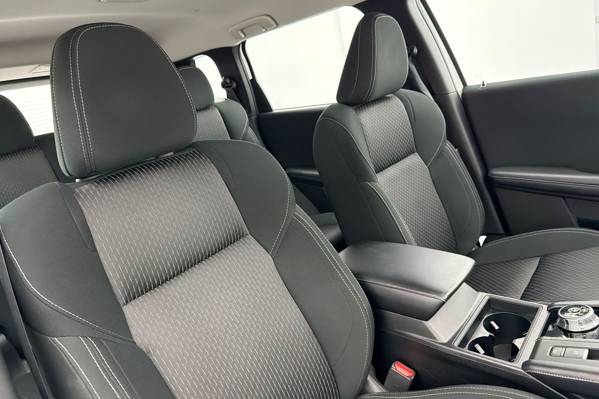 2023 Mitsubishi Outlander ES ZM