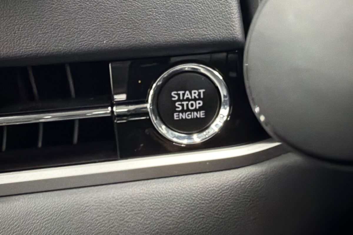 2023 Mitsubishi Outlander ES ZM