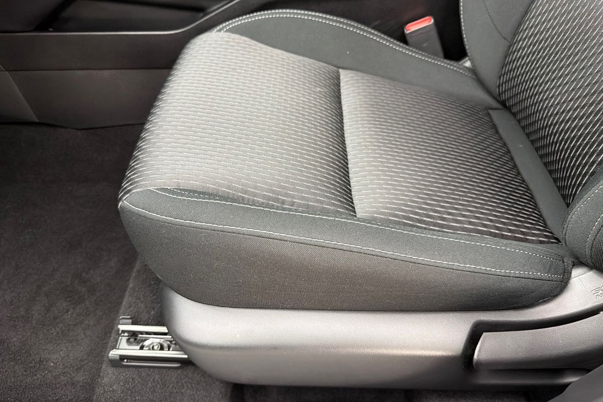 2023 Mitsubishi Outlander ES ZM