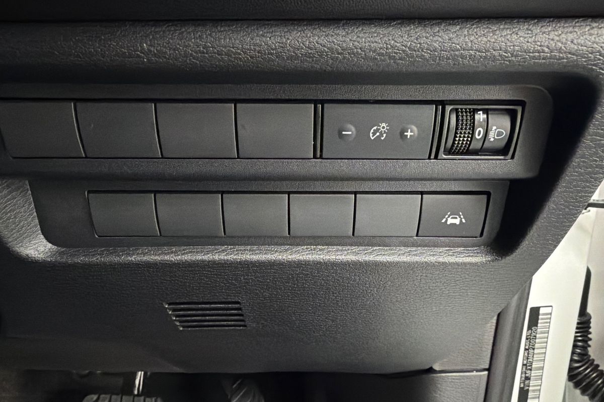 2023 Mitsubishi Outlander ES ZM