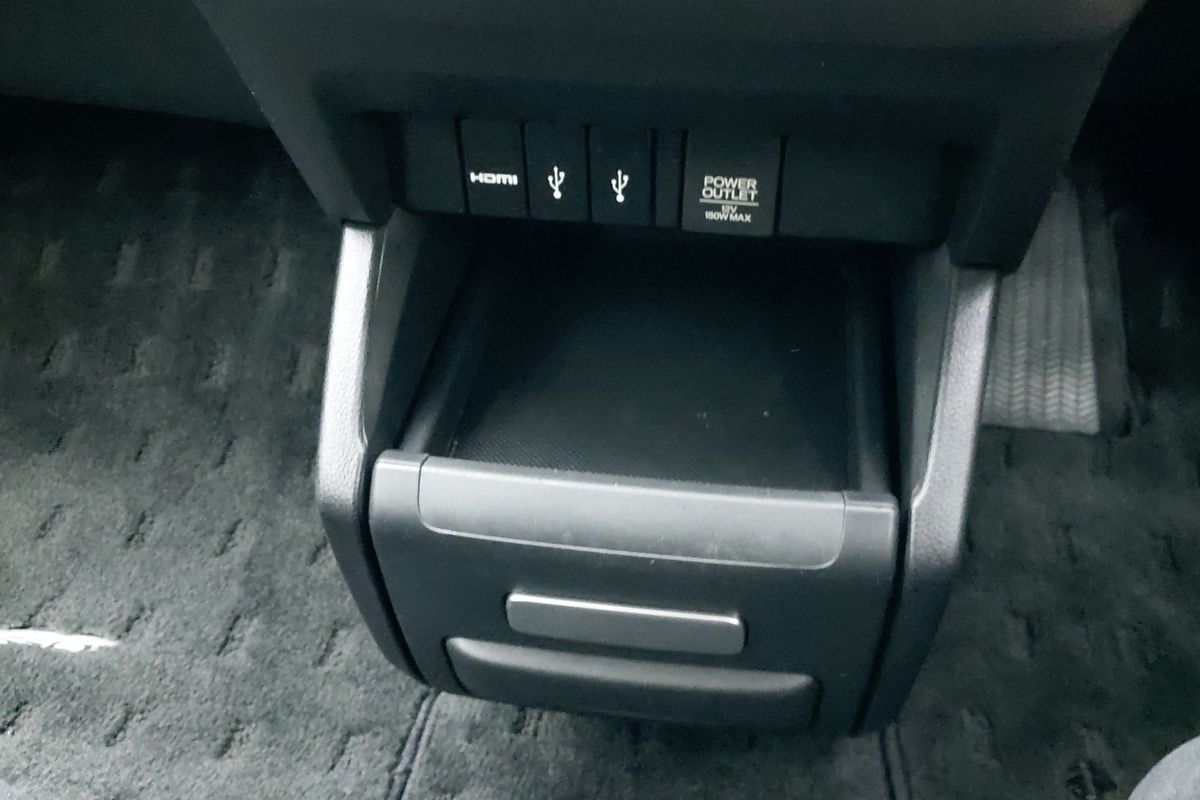 2017 Honda Odyssey VTi 5th Gen