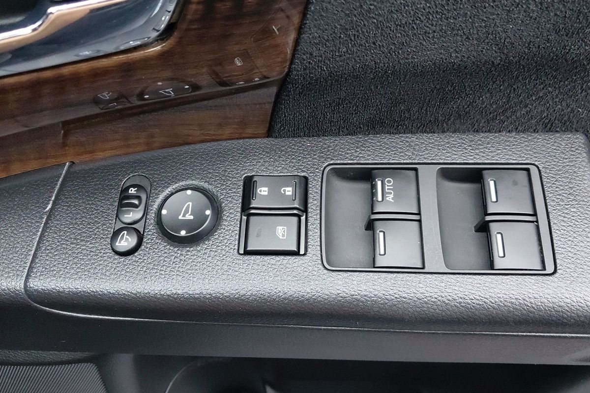 2017 Honda Odyssey VTi 5th Gen