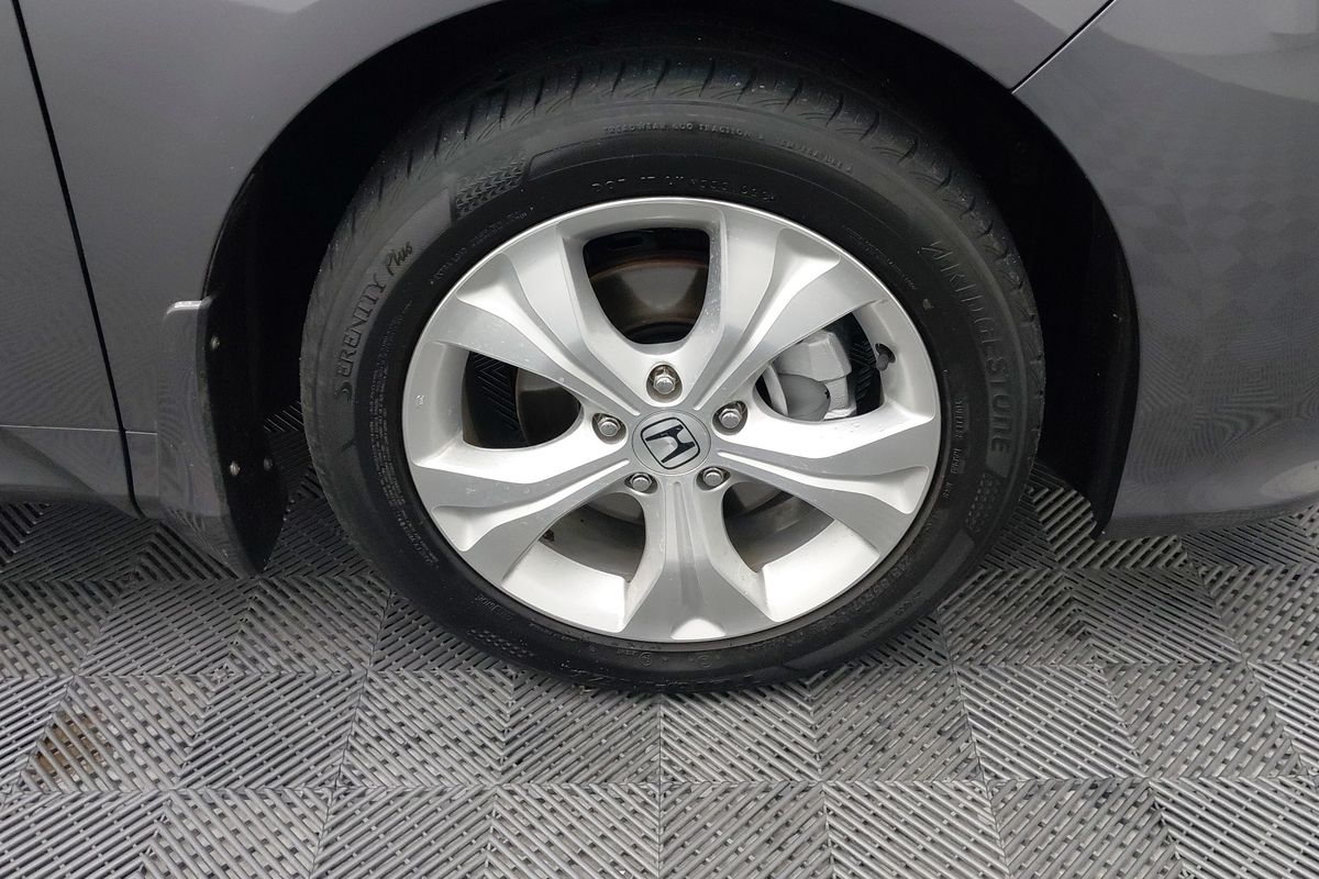 2017 Honda Odyssey VTi 5th Gen