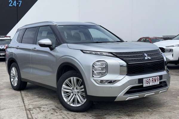 2024 Mitsubishi Outlander LS ZM