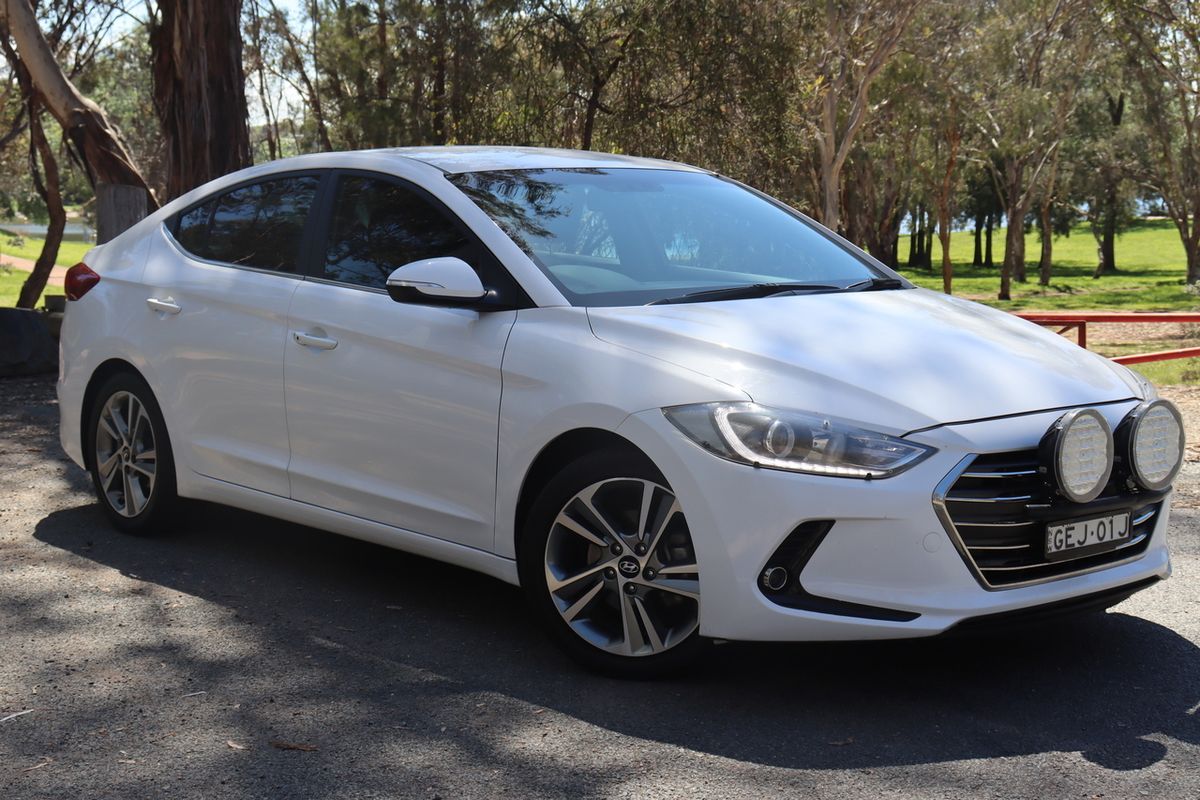 2017 Hyundai Elantra Elite AD