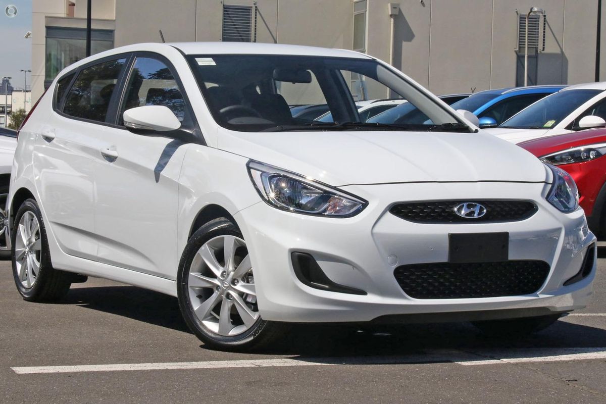 2019 Hyundai Accent Sport RB6