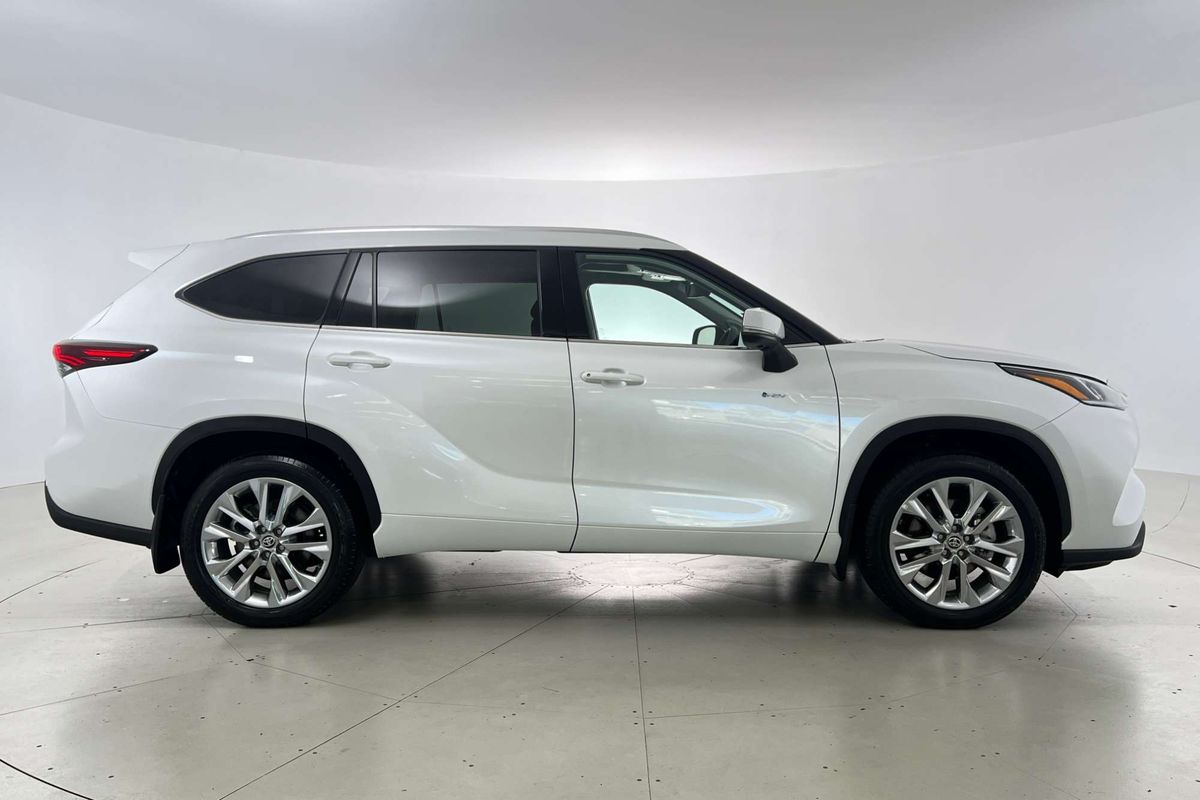 2025 Toyota Kluger Grande AXUH78R