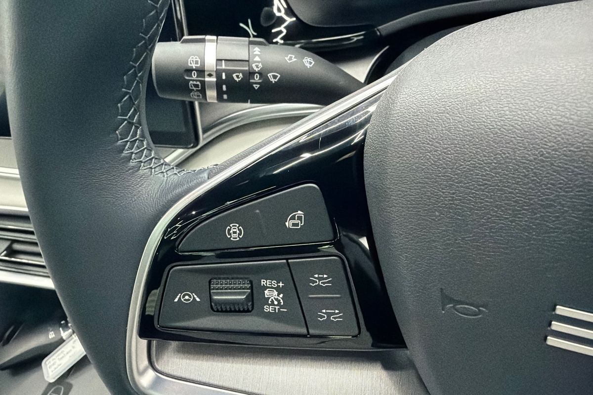 2024 BYD SEALION 6 Premium