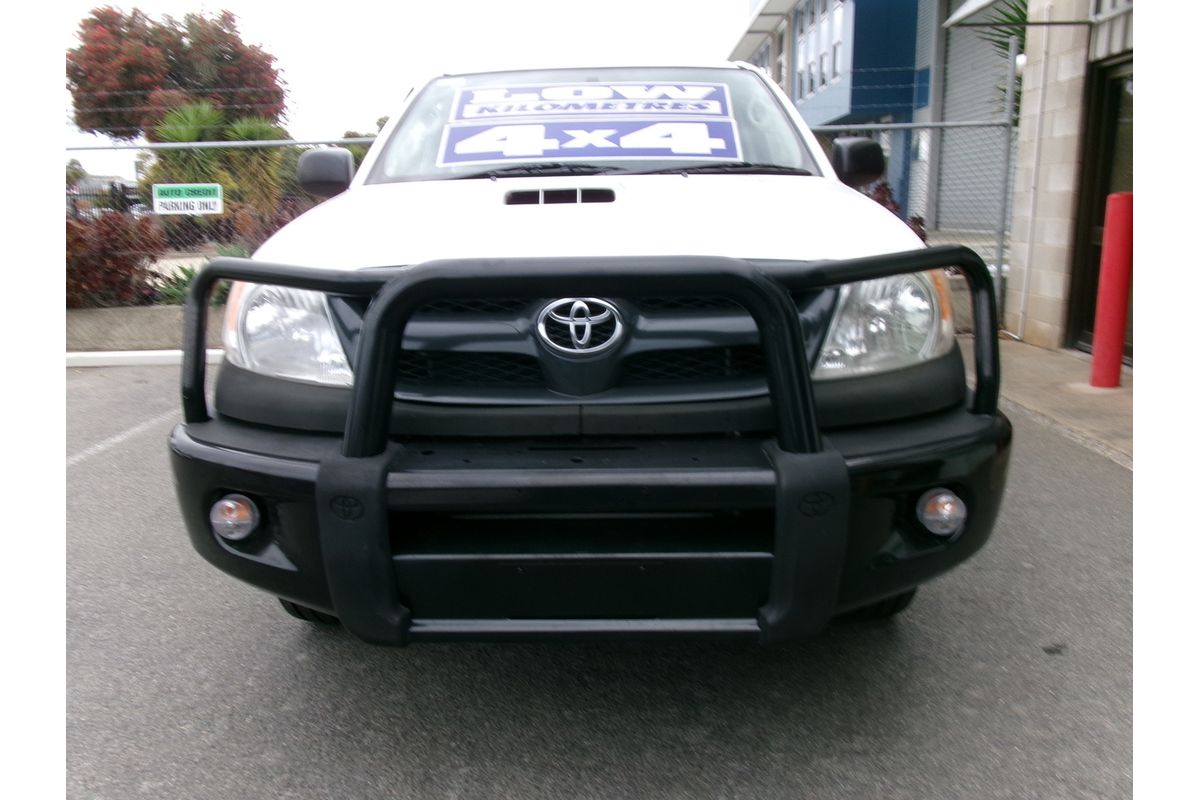 2005 Toyota Hilux SR KUN26R 4X4