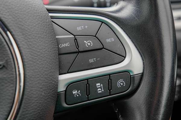 2020 Jeep Compass S-Limited M6 thumb-14