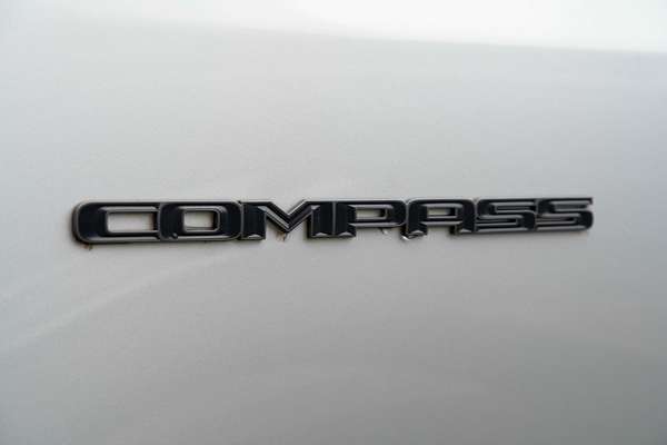 2020 Jeep Compass S-Limited M6 thumb-21