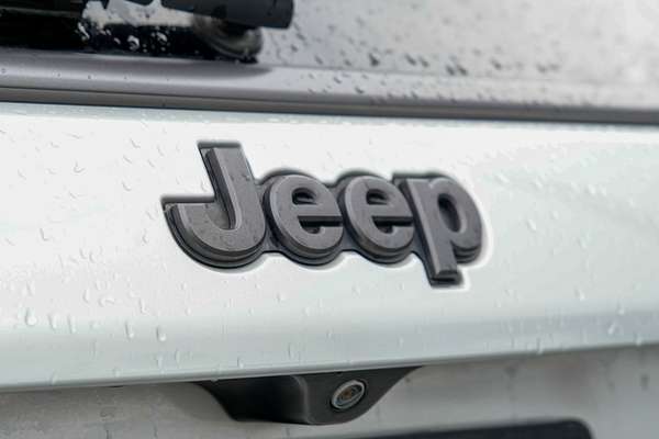 2020 Jeep Compass S-Limited M6 thumb-20