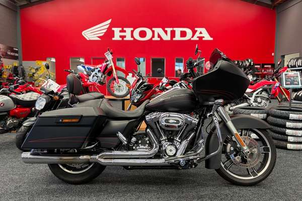 2012 Harley-Davidson ROAD GLIDE TOURING CUSTOM