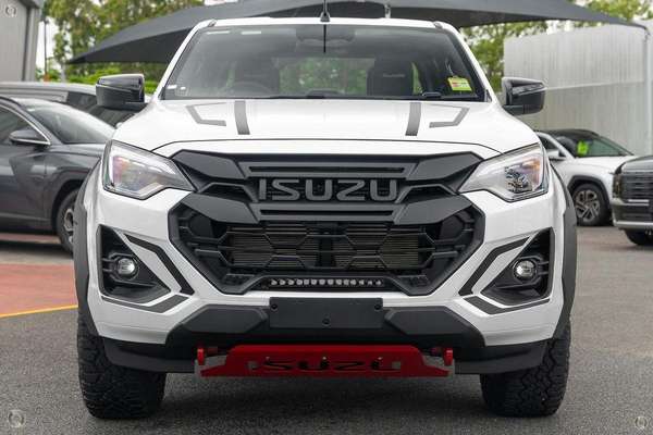 2025 Isuzu D-MAX BLADE 4X4