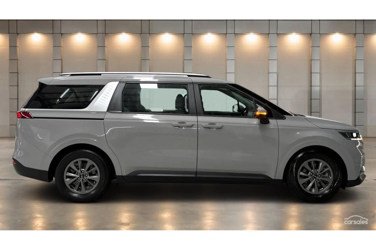 2023 Kia Carnival S KA4