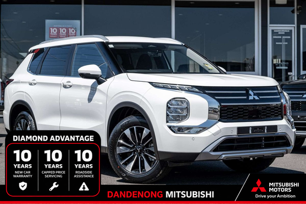 2025 Mitsubishi Outlander LS ZM