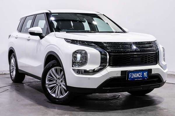 2024 Mitsubishi Outlander ES ZM