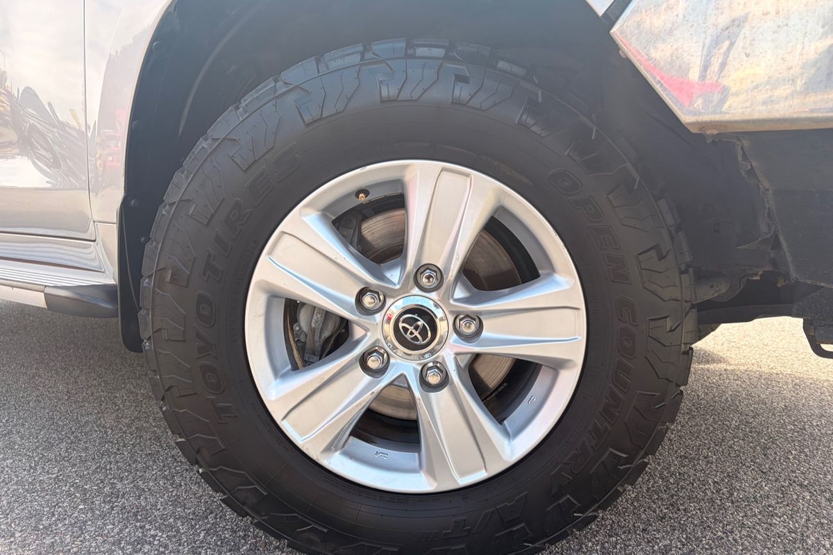 2019 Toyota Landcruiser GXL VDJ200R