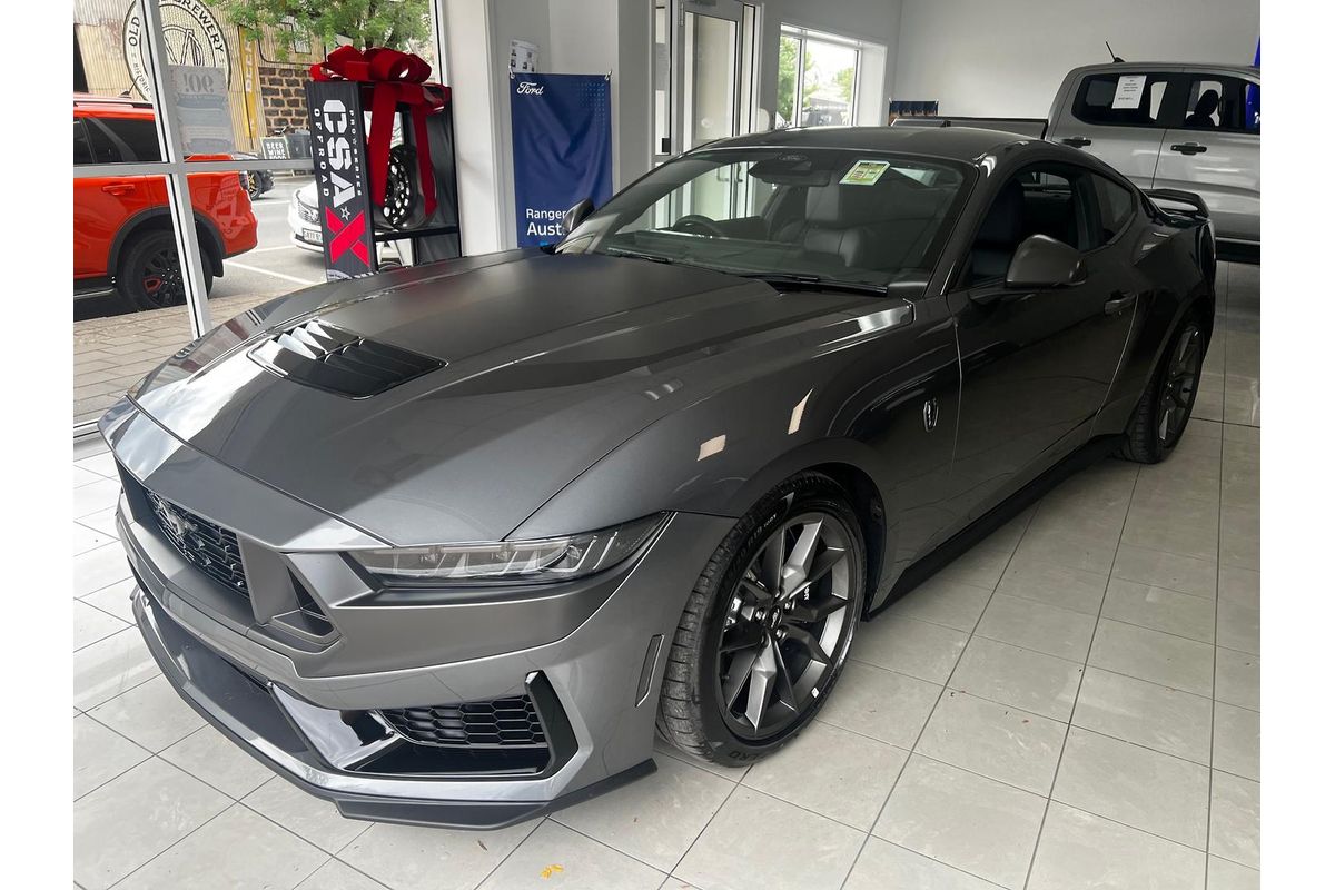 2026 Ford Mustang Dark Horse FO