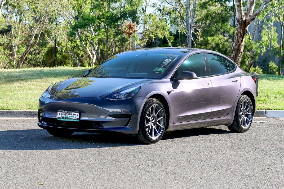 2022 Tesla Model 3 Rear-Wheel Drive