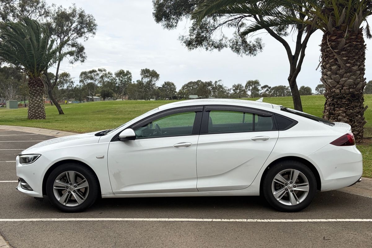 2018 Holden Commodore LT ZB
