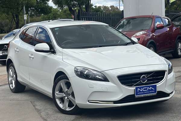 2013 Volvo V40 T4 Luxury