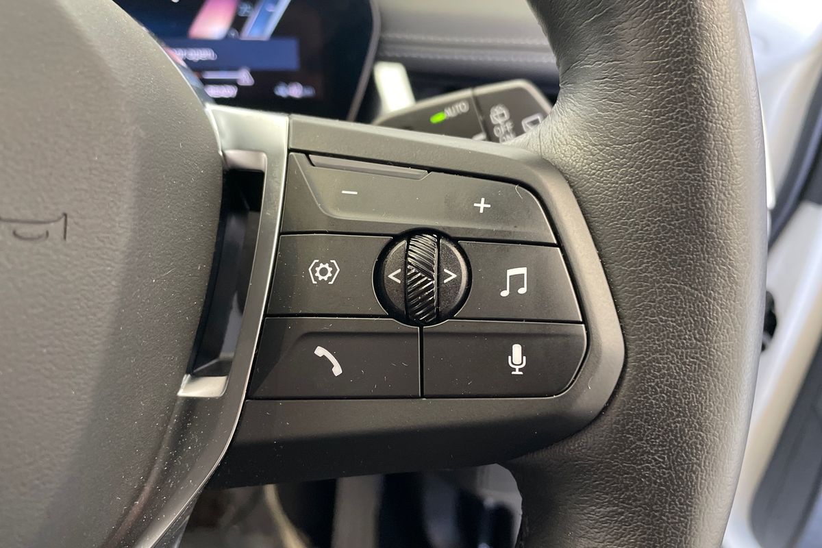 2025 BMW iX1 xDrive30 xLine U11