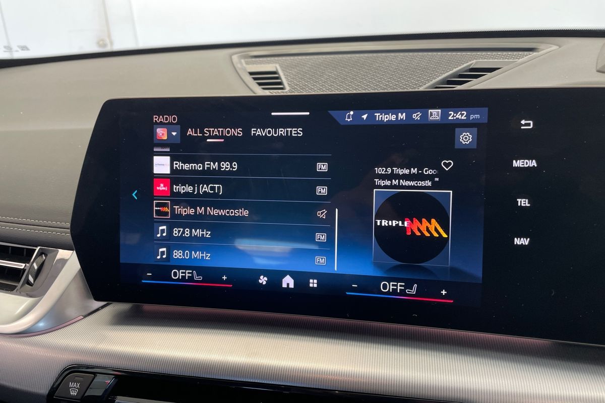 2025 BMW iX1 xDrive30 xLine U11
