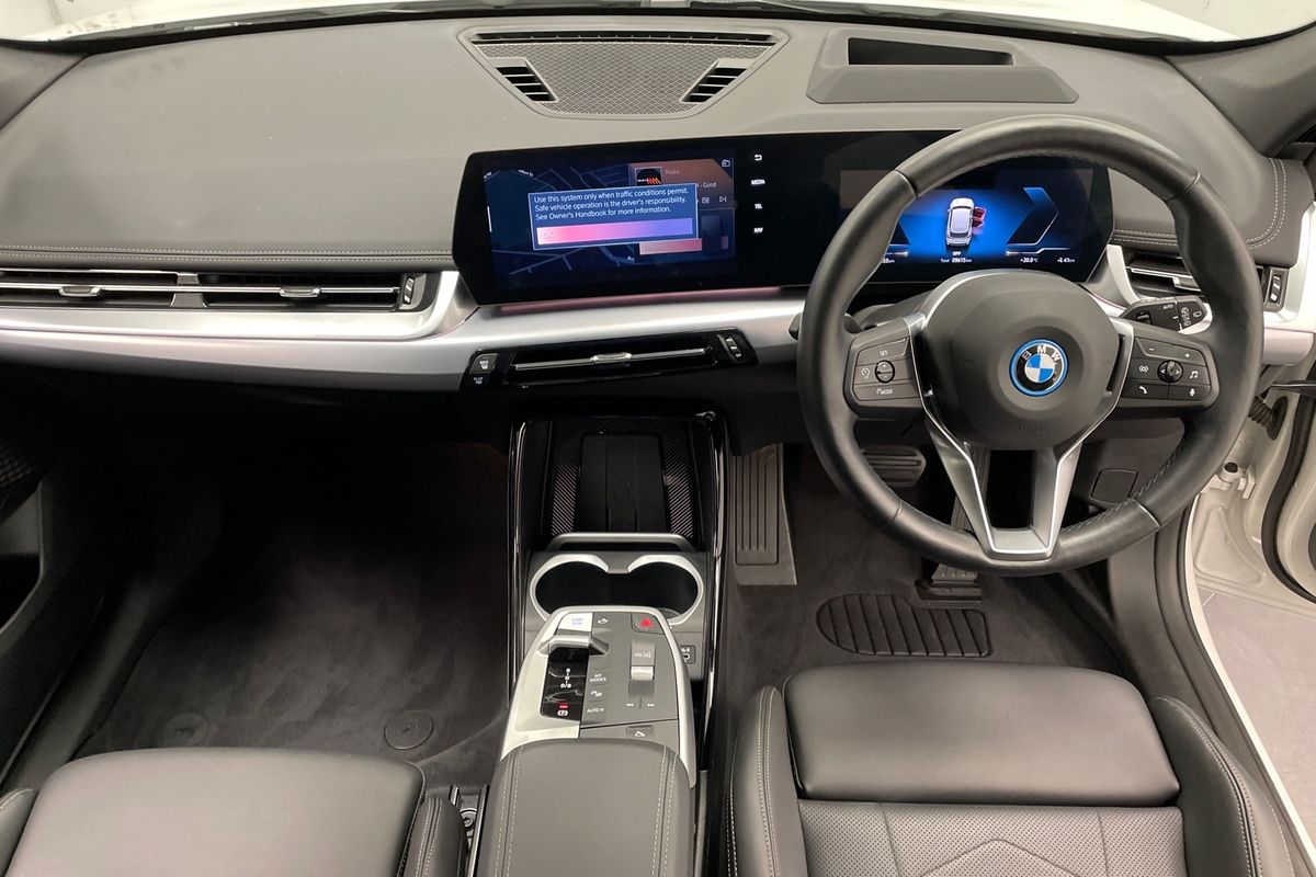2025 BMW iX1 xDrive30 xLine U11